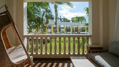 Pool View Suite